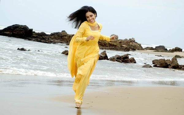 Taj Mahal Movie Sivaji,Sruthi Stills - 15 / 24 photos